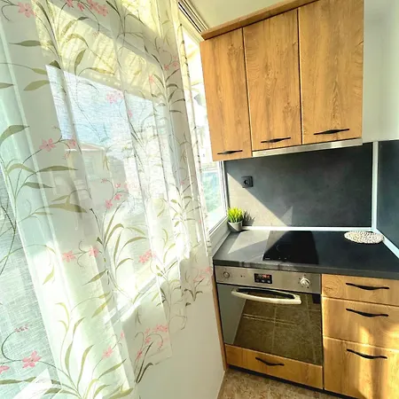 Centro Apartament Burgas City